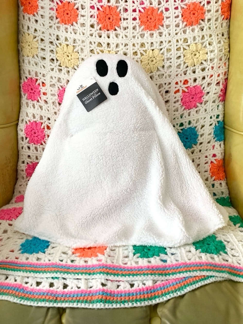 NEW Celebrate Halloween Sherpa Sitting Ghost Pillow Decor